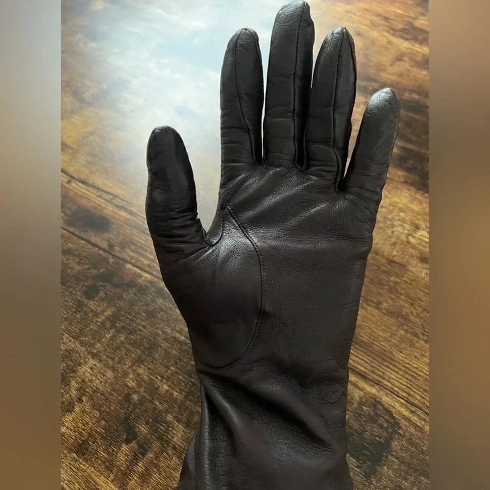 VINTAGE: Aris | womens leather, cashmere lined driving gloves. Size: 7